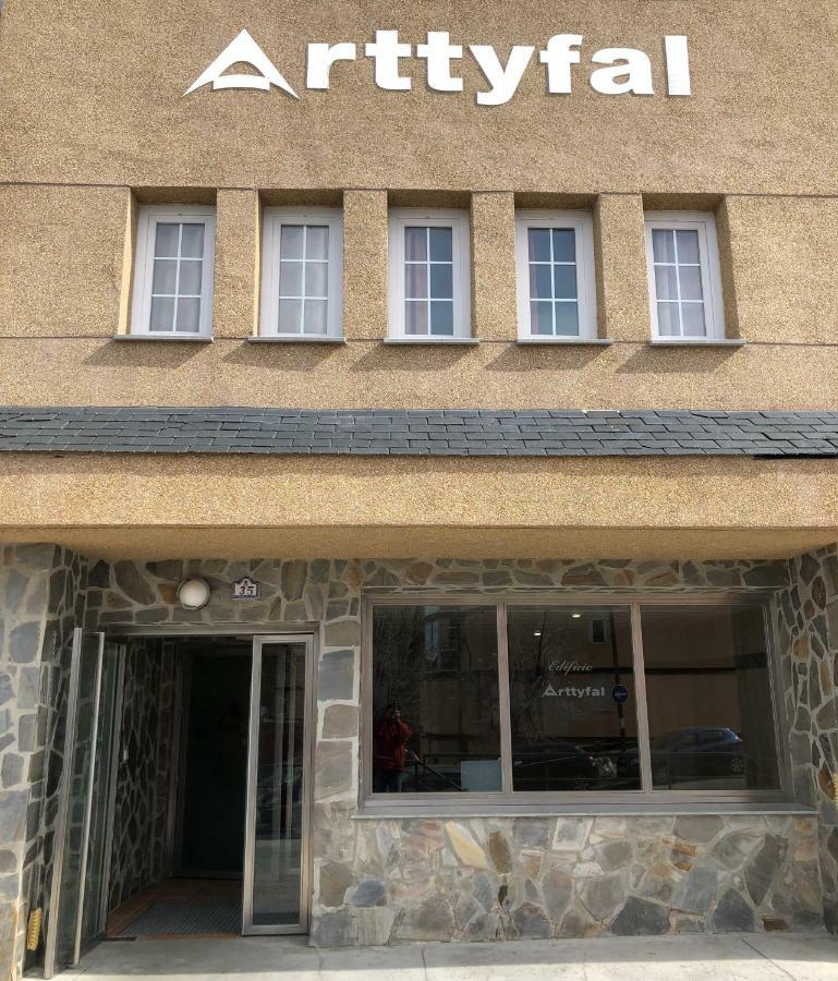 Loft Con Wifi Y Parking En El Corazon De Sierranevada Apartment Sierra Nevada Exterior photo